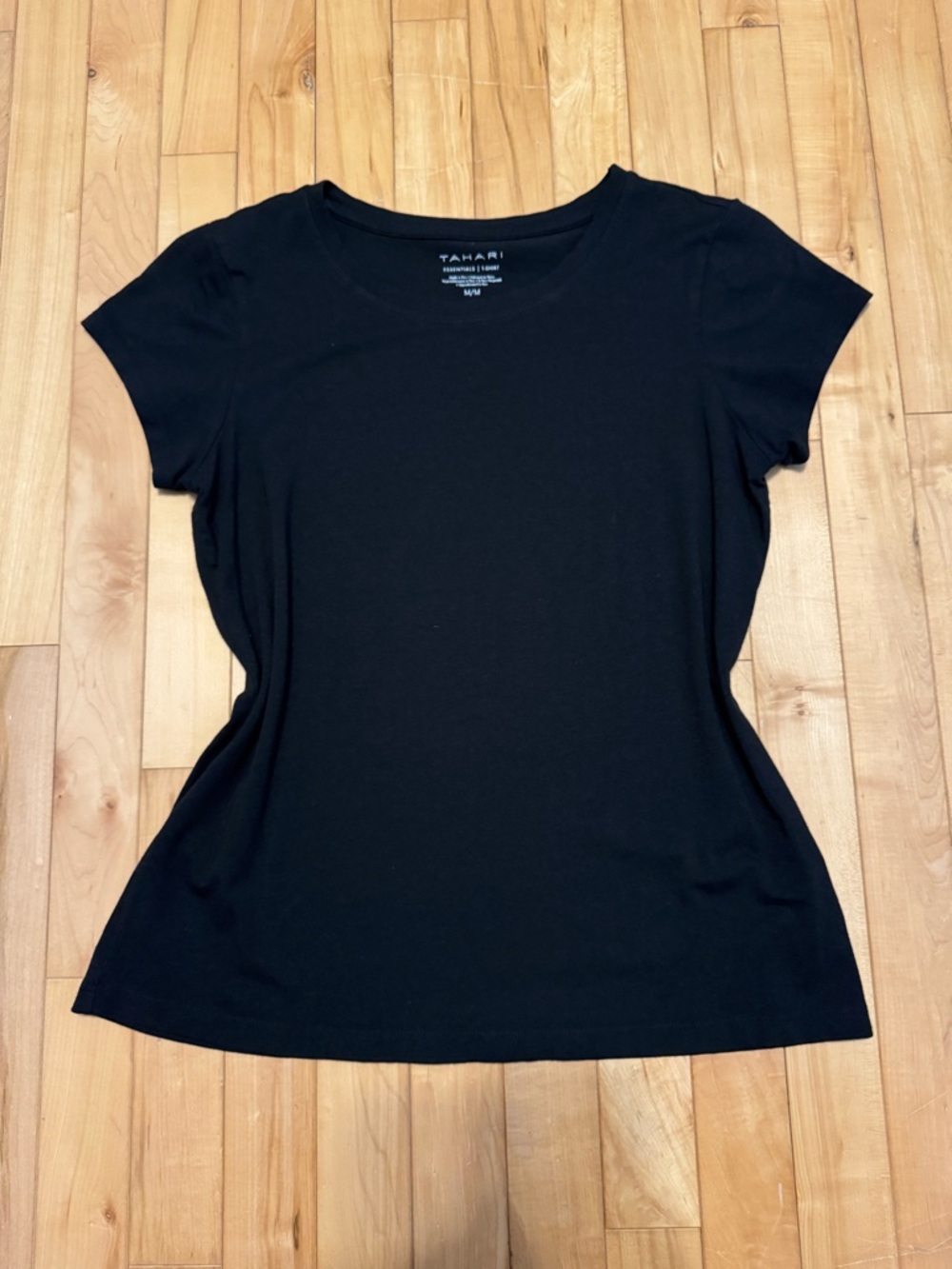 Tahari Women's Black Short Sleeve Crewneck Top Medium